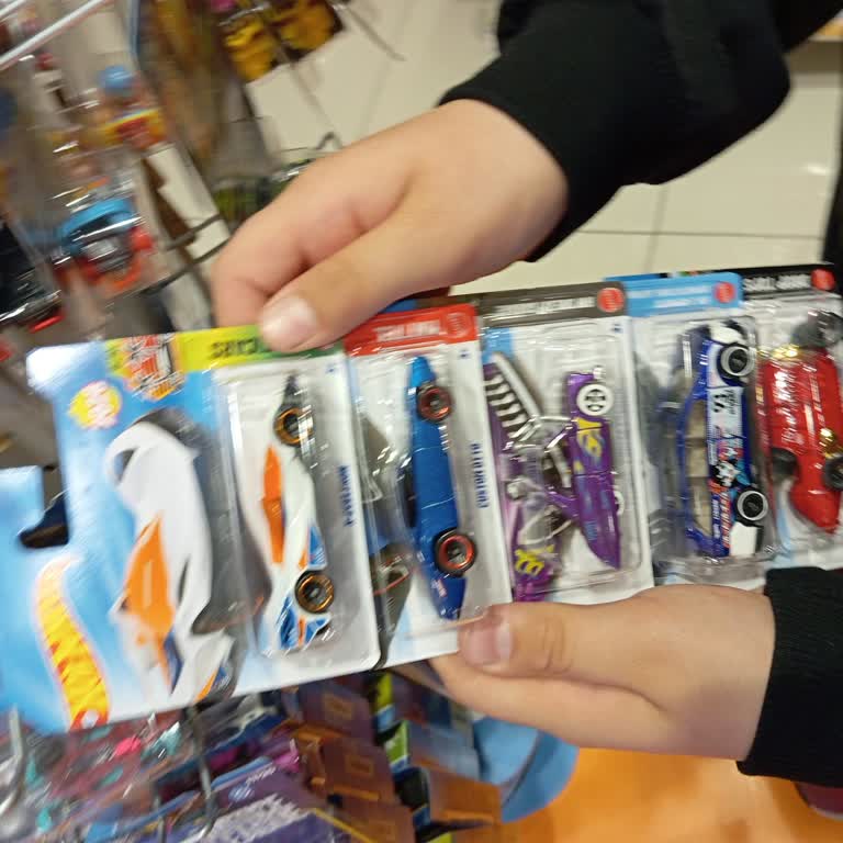 Hot Wheels 72’li Kolide Eksik Araba Çıkarılması Ve Çözüm İstemi