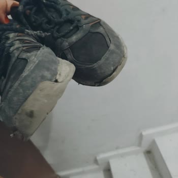 Kinetix Ayakkabısının Üç Ayda Eriyen Tabanı Ve Garanti Redi