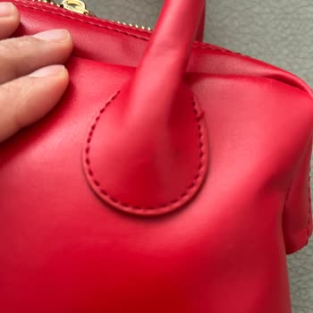 Yanlış Renk Ve Hasarlı Çanta Gönderimi, İade Sonrası Geri Ödeme Ve İletişimsizlik