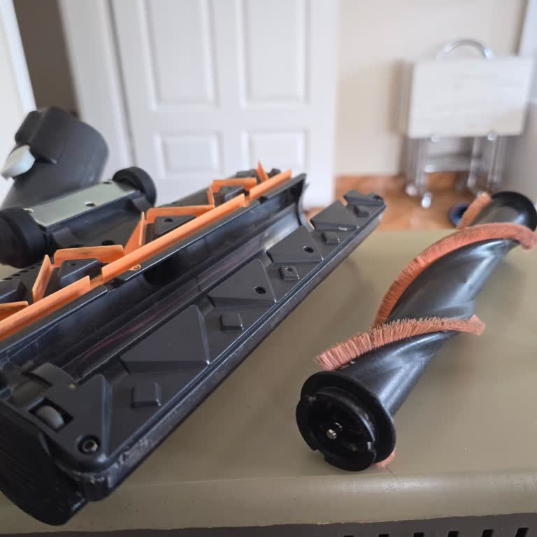 Philips Aqua 8000 Dik Süpürgede Sürekli Arıza Ve İade Talebi