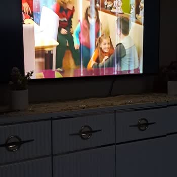 Garanti Süresindeki Next LED TV'de LED Patlaması Ve Müşteri Hizmetlerine Ulaşamama
