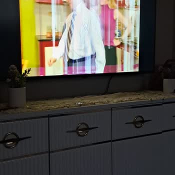 Garanti Süresindeki Next LED TV'de LED Patlaması Ve Müşteri Hizmetlerine Ulaşamama