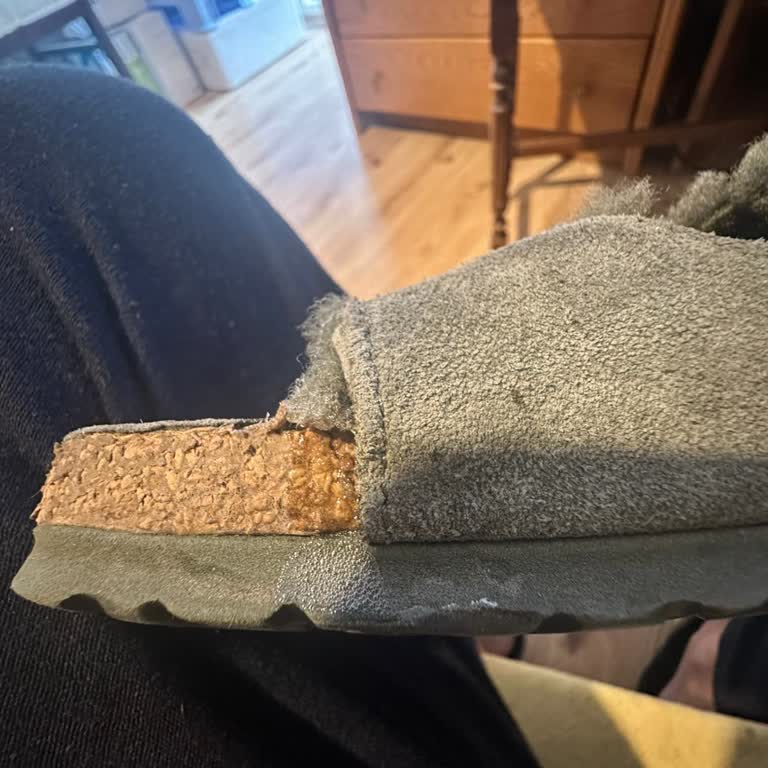 Beymen.com'dan Alınan Birkenstock Terliğin Kısa Sürede Çatlaması Ve Garantili Değişim Talepleri