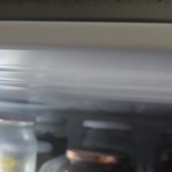 Arçelik Buzdolabındaki Renk Sararma Sorunu Tüketici Hatası Gibi Değerlendirildi