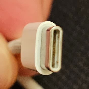 Apple İpad 10 Nesil Şarj Adaptöründe Patlama Ve Yangın Riski