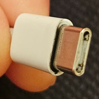 Apple İpad 10 Nesil Şarj Adaptöründe Patlama Ve Yangın Riski