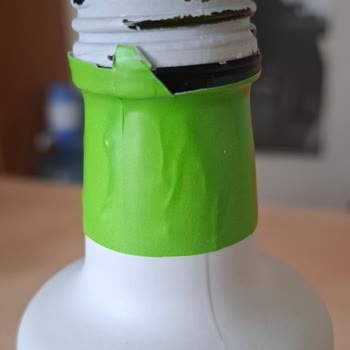 Kapak Boyasının Zeytinyağına Karışması Sağlık Ve Hijyen Endişesi