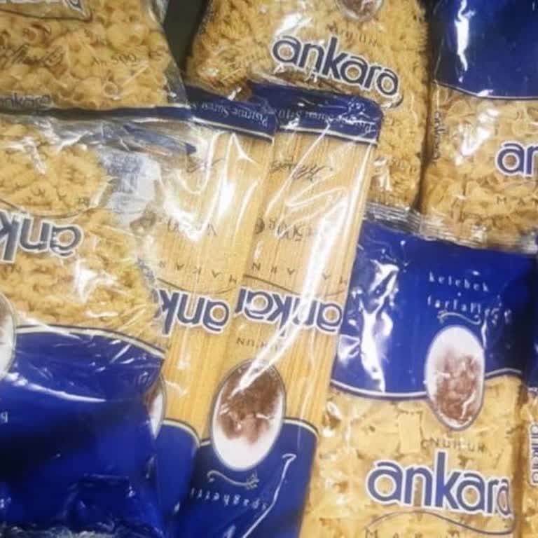 Fix Gross’ta Kayıp Poşet Çöpe Atıldı, Müşteri Ürünlerini Tek Tek Toplamak Zorunda