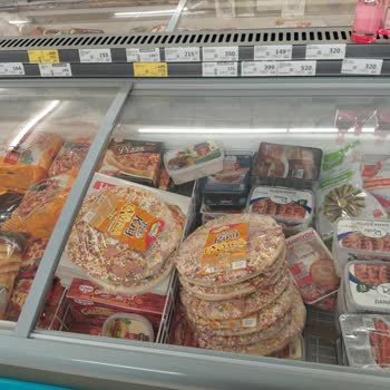 Buzluk Bölümünde Sürekli Dağınıklık Ve Etiketsizlik