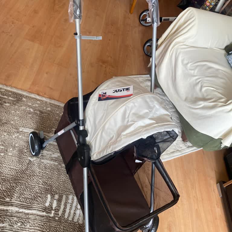 BİM Mağazasından Eksik Bardaklık Parçası Ve Yardım Alamama