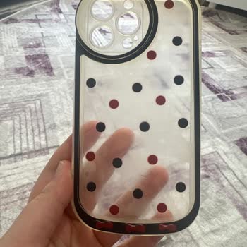 Defolu Ve Yapışkan Telefon Kılıfı Değişim Talebi