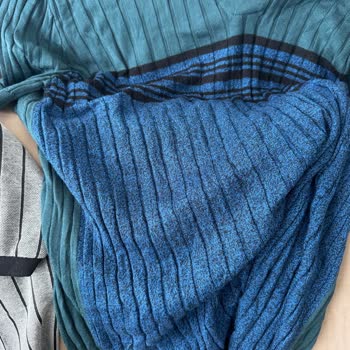 Sipariş Edilen Tek Renk Polo Tişörtler Yanlış Renk Ve Desenle Gönderildi
