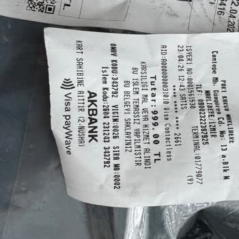 Sipariş Edilen Tek Renk Polo Tişörtler Yanlış Renk Ve Desenle Gönderildi