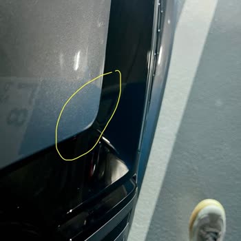 Yeni Renault Clio’da Boya Akıntısı Ve Kuş Yanığı Sorunu