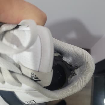 Adidas VL Court 3.0 Ayakkabımda Üretim Hatası Nedeniyle Çoklu Hasarlar