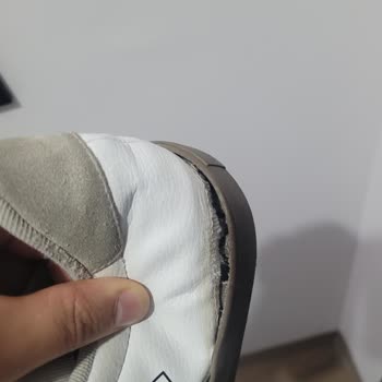 Adidas VL Court 3.0 Ayakkabımda Üretim Hatası Nedeniyle Çoklu Hasarlar
