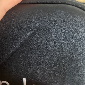 FLO Markastok Satıcısından Alınan Calvin Klein Çantada Deri Soyulması Ve İade Talebi