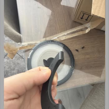 Tefal Tencere Kapağının Kırık Kulpu İçin Ücretsiz Değişim Talebi