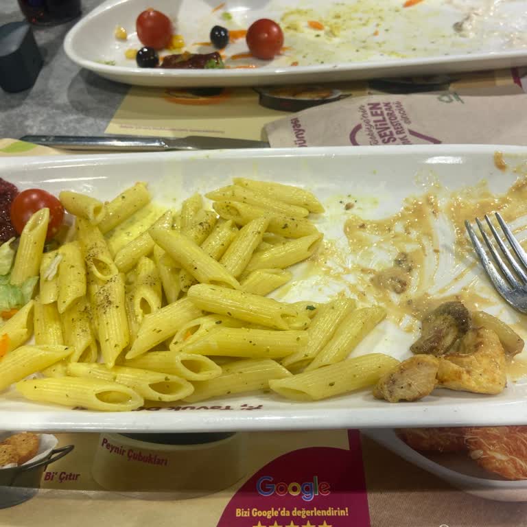 İlgisiz Personel Ve Soğuk Yemek Nedeniyle Hayal Kırıklığı