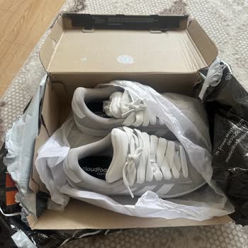 Kırık Kutu, Kirli Ve Defolu Ayakkabı: İade Sürecinde Uzun Bekleyiş