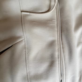 Penti Marmara Park Mağazasında Yeni Koleksiyon Eşofman Takımında Tiftiklenme Sorunu