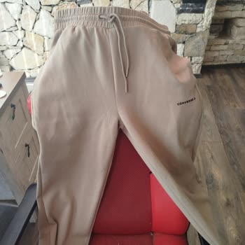 Converse Eşofman Altının İlk Yıkamada Pamuklanması