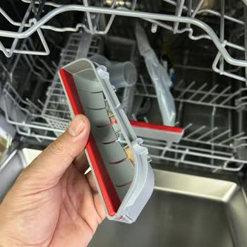 Yeni Alınan Bosch Bulaşık Makinesinde Kırık Deterjan Tutucu