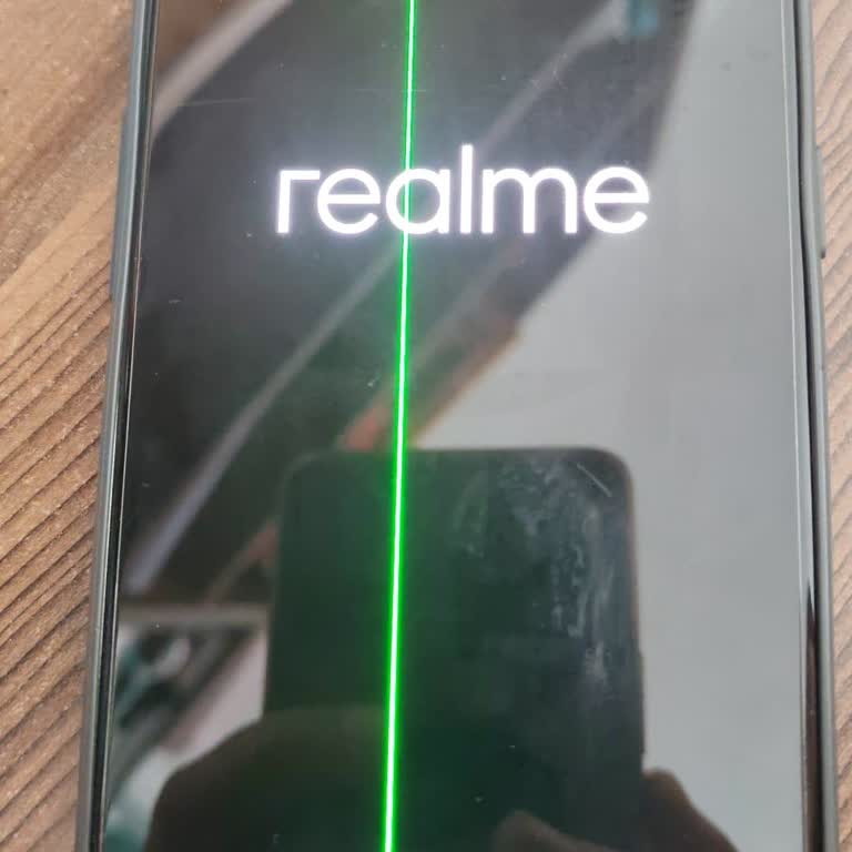 Realme GT 2 Pro Ekranında Yeşil Çizgi Sorunu Ve Ücretsiz Değişim Talebi