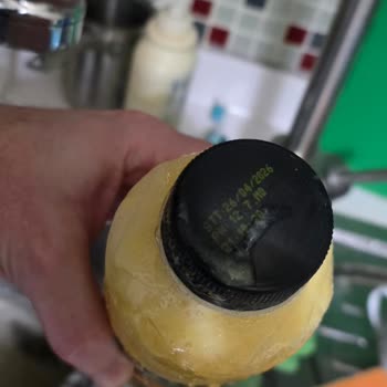 Exotic Meyve Suları Açarken Patladı - Olağan Dışı Ekşilik!