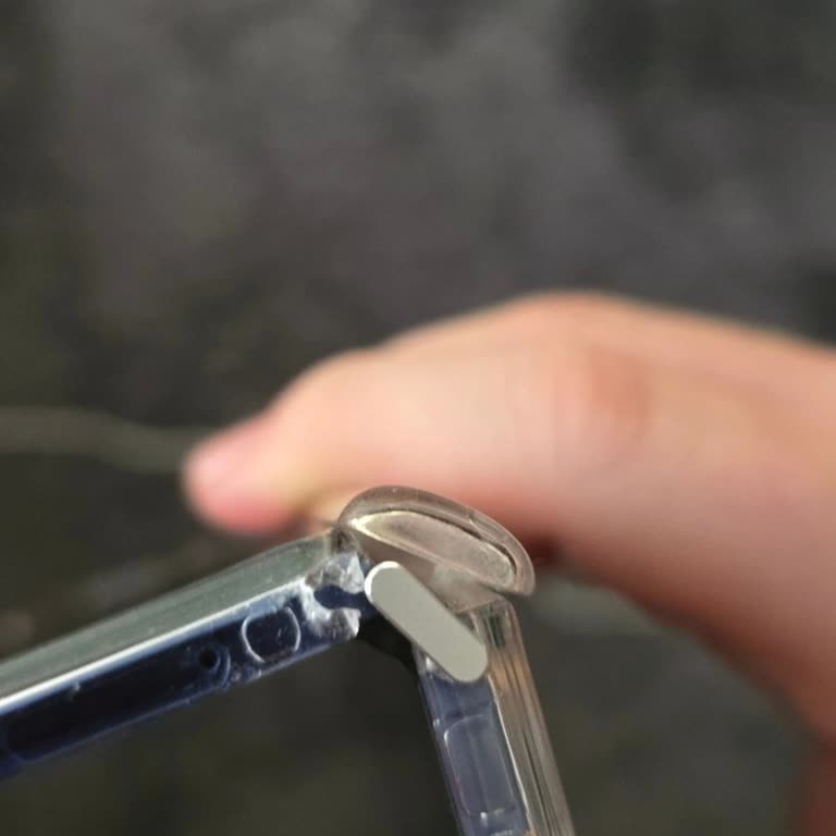 Kırık Cep Telefonu Kılıfı Değişim Talebi Reddedildi