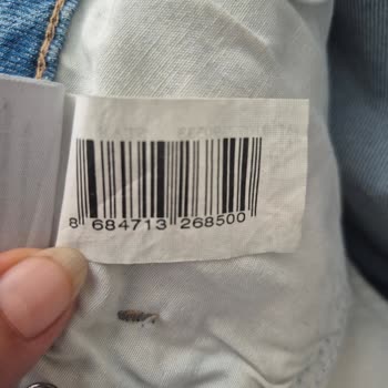 Mavi Jeans Pantolonun Aşırı Esnemesi Ve Büyümesi