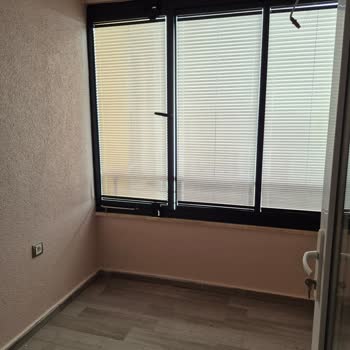 Katalogdaki Bermuda Kumu Rengi Duvarlarda Uyuşmuyor