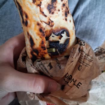 Soslu Dürümde Sos Yok Ve Tavuklar Yanmış, İade Talebi