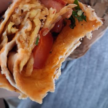 Soslu Dürümde Sos Yok Ve Tavuklar Yanmış, İade Talebi