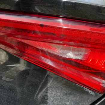 Garanti Kapsamı Dışında Su Alan Bagaj Farı Ve Güvenlik Tehlikesi