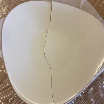Karaca Anatolium Mağazasında Kırık Yemek Takımı Parçaları Garanti Kapsamında Değiştirilmedi