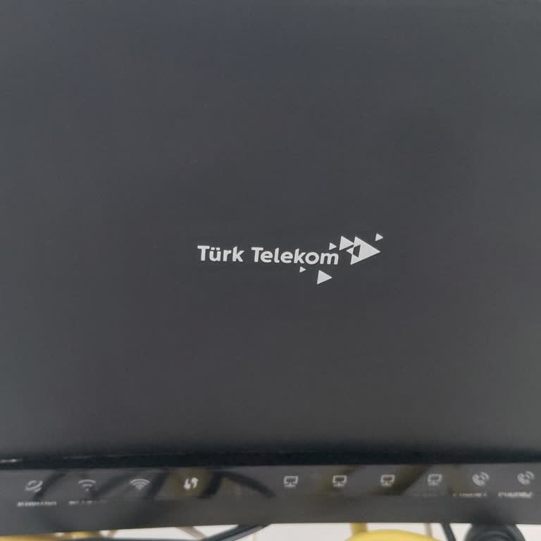 TTNET Modem Arızası: Müşteri Hizmetlerinden Yanıt Yok Ve Acil Değişim Talebi