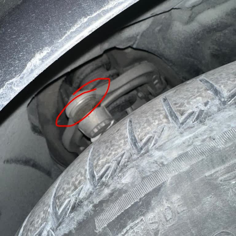 Mercedes Türkiye'de Salıncak Parçasının Yıkamada Kırılması Ve Garantinin İhmal Edilmesi