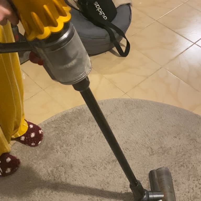 Dyson V15 Süpürge Motor Arızası Ve Kendiliğinden Kapanma Sorunu