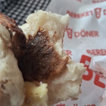 Bereket Döner Şubesinde Saç Ve Kıl Çıktı: Hijyen İhlali