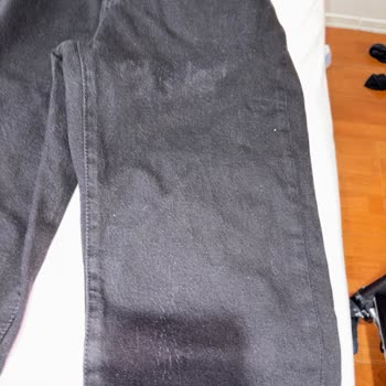 Levis Pantolonun Tek Yıkamada Renk Atması Ve İade Talebi