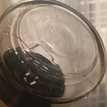 Sinbo Filtre Kahve Makinesinin Cam Demliği Aniden Çatladı