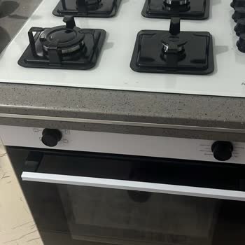 Arızalı Ocak Ve Fırın, Yetkili Servis Yanıtsız