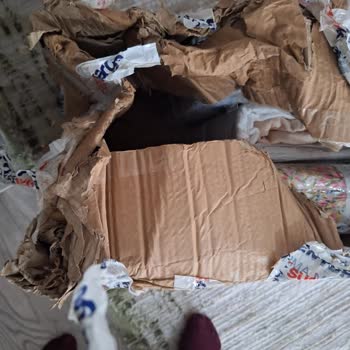 Kırık Koli, Eksik Çarşaflar Ve Sürat Kargo’nun Kaba Davranışı