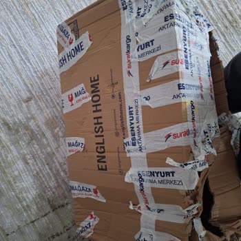 Kırık Koli, Eksik Çarşaflar Ve Sürat Kargo’nun Kaba Davranışı