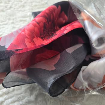 Organic Scarfs Kampanyasında Yanıltıcı Ürün ve İade Sorunu