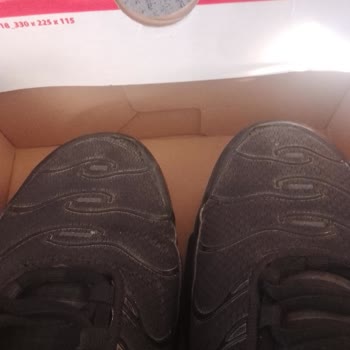 Nike Air Max Plus Ayakkabısında Üretim Hatası: Açılan Burun Kısmı Ve Değişim Talebi