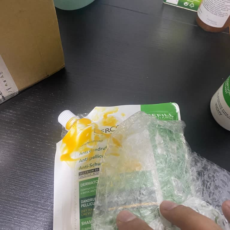 Kargo İle Gelen Ürün Patlak Ve Dökülmüş, Müşteri Hizmetinden Cevap Alınamıyor