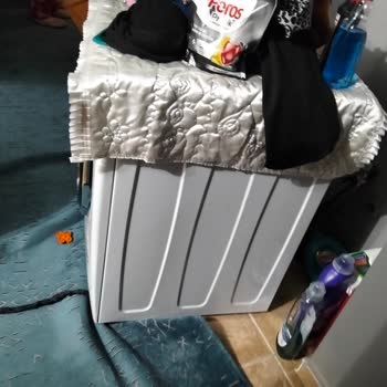 Hoover Çamaşır Makinesi Yürümeye Devam Ediyor Ve Garanti Kapsamında Ücret Talep Ediliyor