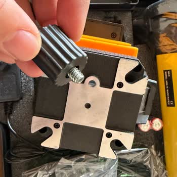 İki Defolu Lazer Ürünü Ve Çözüm Sağlanamaması Nedeniyle Tam İade Talebi